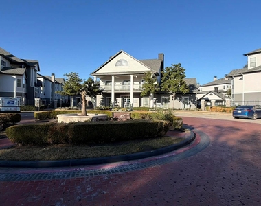 15000 W Airport Boulevard - Photo Thumbnail 4