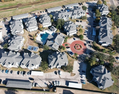 15000 W Airport Boulevard - Photo Thumbnail 2