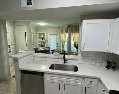 15000 W Airport Boulevard - Photo Thumbnail 18
