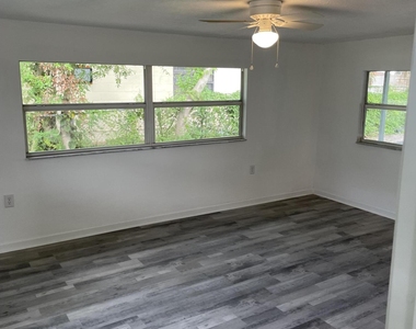 2659 Burns Avenue - Photo Thumbnail 5