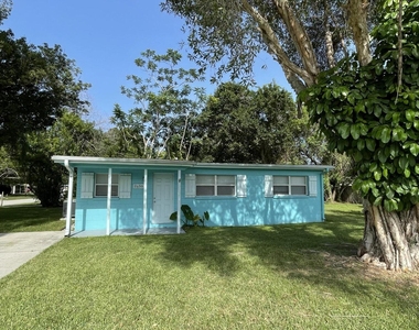 2659 Burns Avenue - Photo Thumbnail 9