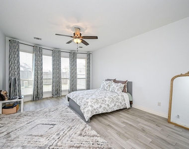 3707 Brampton Island Drive - Photo Thumbnail 12