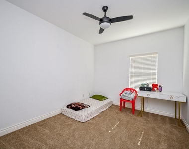3707 Brampton Island Drive - Photo Thumbnail 17