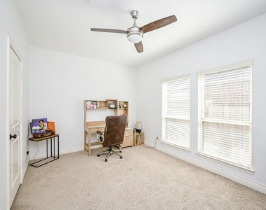 3707 Brampton Island Drive - Photo Thumbnail 5
