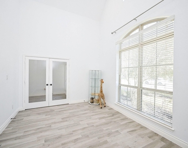 3707 Brampton Island Drive - Photo Thumbnail 4