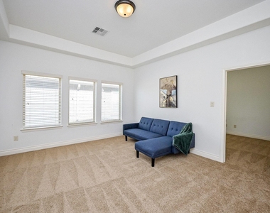 3707 Brampton Island Drive - Photo Thumbnail 14