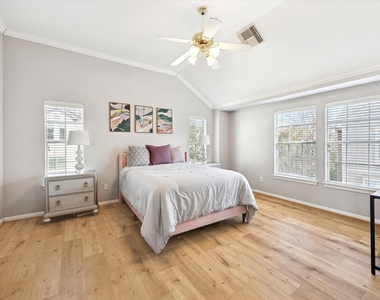 4113 Blossom Street - Photo Thumbnail 6