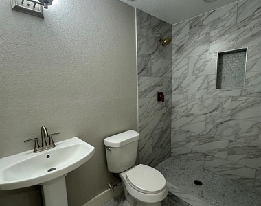 8223 Wallis Street - Photo Thumbnail 28