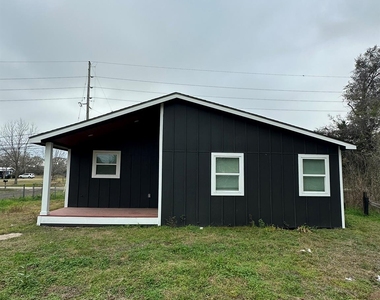8223 Wallis Street - Photo Thumbnail 1