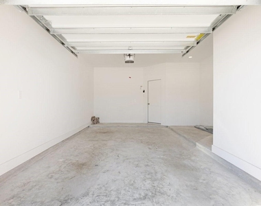 10122 Crescendo Way - Photo Thumbnail 17