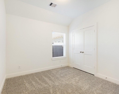 10122 Crescendo Way - Photo Thumbnail 15