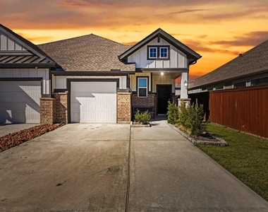 10122 Crescendo Way - Photo Thumbnail 1