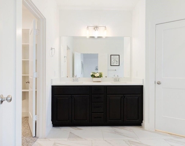 10122 Crescendo Way - Photo Thumbnail 12