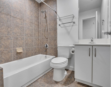 6935 Yellowstone Way Drive - Photo Thumbnail 14