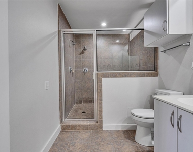 6935 Yellowstone Way Drive - Photo Thumbnail 34