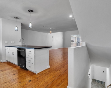 6935 Yellowstone Way Drive - Photo Thumbnail 16