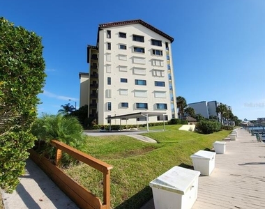 650 Island Way - Photo Thumbnail 18