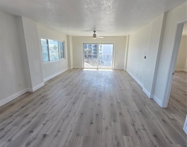 650 Island Way - Photo Thumbnail 9