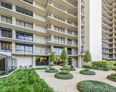 3301 Bayshore Boulevard - Photo Thumbnail 2