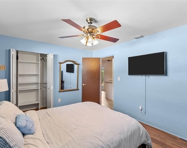 1191 87th Avenue N - Photo Thumbnail 20