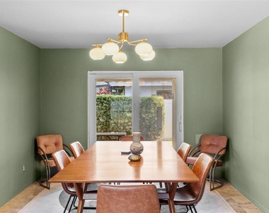 1191 87th Avenue N - Photo Thumbnail 3