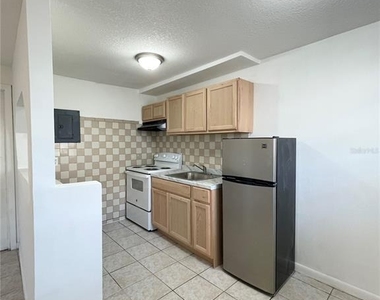 2916 North 16th Street - Photo Thumbnail 6