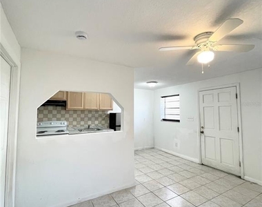 2916 North 16th Street - Photo Thumbnail 5