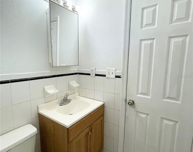 2916 North 16th Street - Photo Thumbnail 16