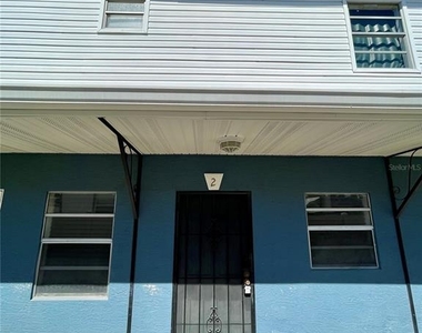 2916 North 16th Street - Photo Thumbnail 1