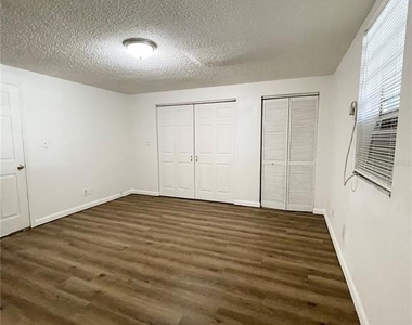 2916 North 16th Street - Photo Thumbnail 11