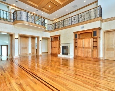 220 Gulf Boulevard - Photo Thumbnail 7