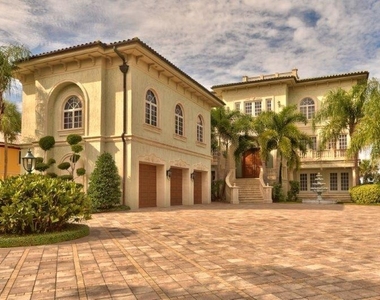 220 Gulf Boulevard - Photo Thumbnail 1