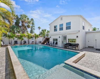 204 44th Avenue - Photo Thumbnail 26