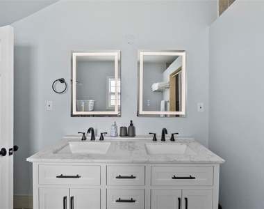 204 44th Avenue - Photo Thumbnail 16