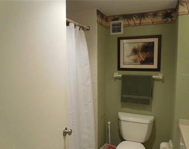 880 Mandalay Avenue - Photo Thumbnail 7