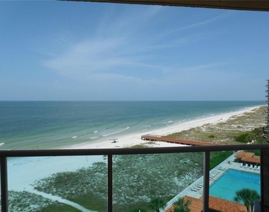 880 Mandalay Avenue - Photo Thumbnail 2