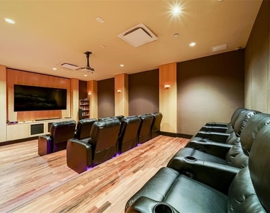 880 Mandalay Avenue - Photo Thumbnail 22