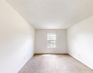 4121 Winding River Way - Photo Thumbnail 16