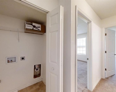 4121 Winding River Way - Photo Thumbnail 13