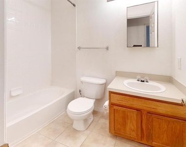 4121 Winding River Way - Photo Thumbnail 18