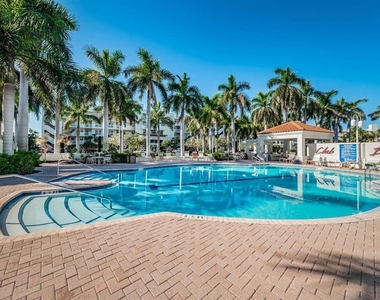 6083 Bahia Del Mar Circle - Photo Thumbnail 19