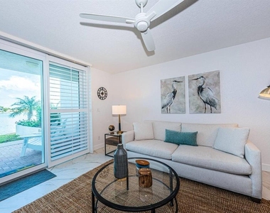 6083 Bahia Del Mar Circle - Photo Thumbnail 13
