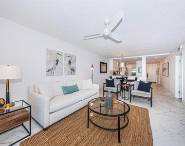6083 Bahia Del Mar Circle - Photo Thumbnail 6