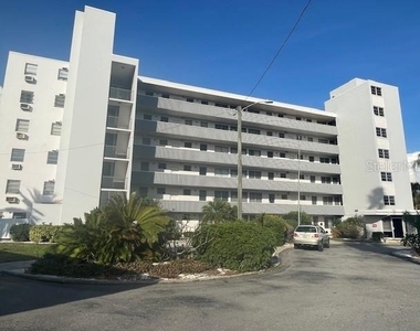 200 N Betty Lane - Photo Thumbnail 12