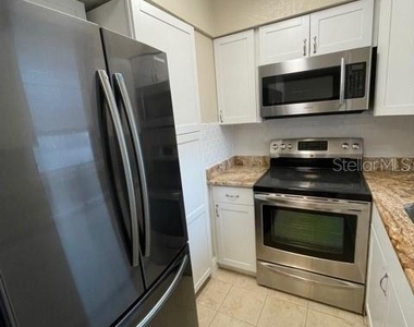 200 N Betty Lane - Photo Thumbnail 6