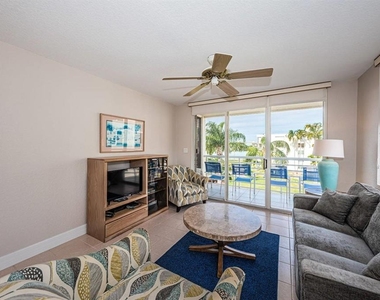 6061 Bahia Del Mar Circle - Photo Thumbnail 7