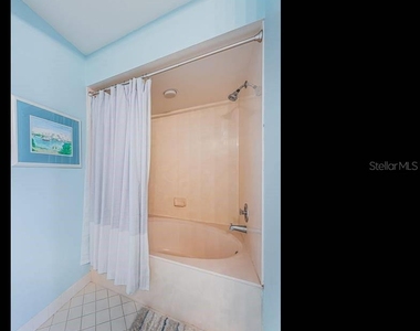 6001 Bahia Del Mar Circle - Photo Thumbnail 11