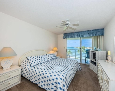 6001 Bahia Del Mar Circle - Photo Thumbnail 14