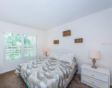 6001 Bahia Del Mar Circle - Photo Thumbnail 12