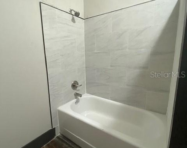 113 S Collins Street - Photo Thumbnail 7